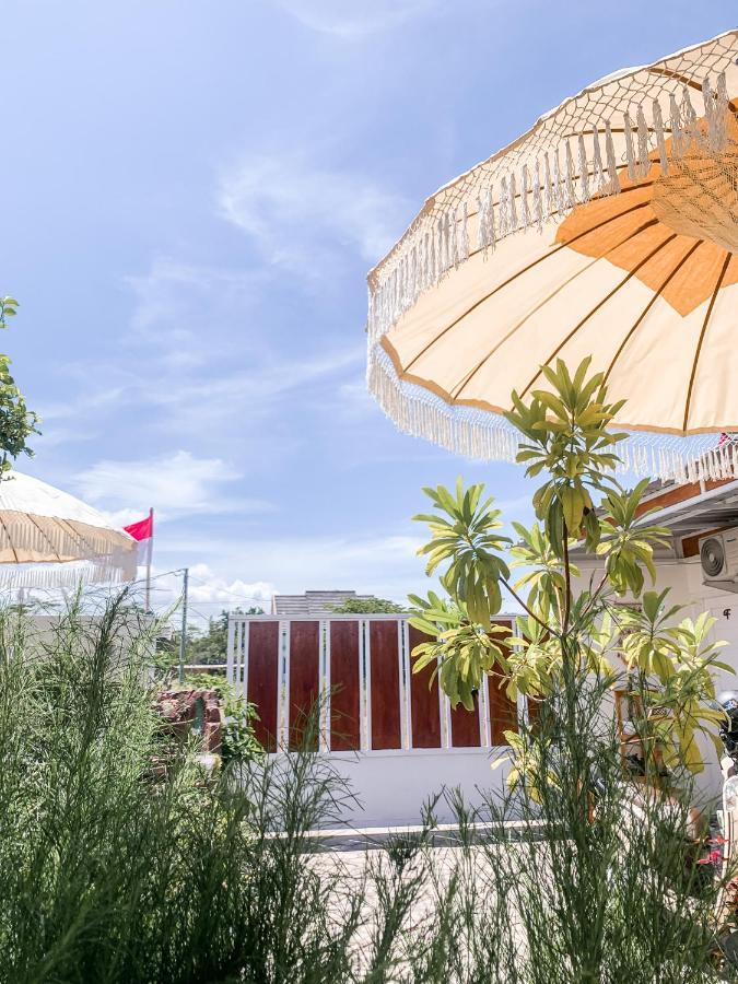 Tropical Paradiso Homestay Banyuwangi  Dış mekan fotoğraf