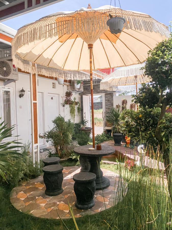 Tropical Paradiso Homestay Banyuwangi  Dış mekan fotoğraf